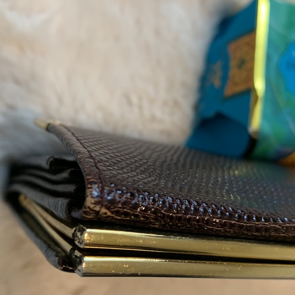 🌷Rare Vintage Alligator Leather clutch🔥 - Picture 10 of 10